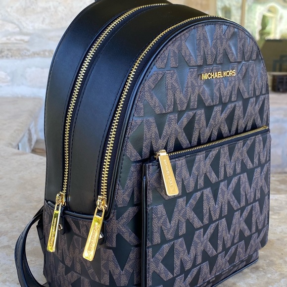 Michael Kors Adina signature backpack brown NWT - Picture 13 of 13